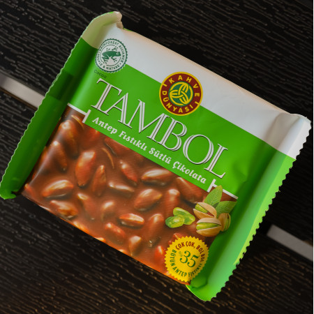 Молочный шоколад Tambol с фисташками